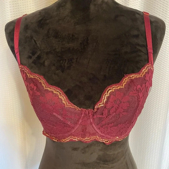 Victoria’s Secret Dream Angels Burgandy lace push-up w/o padding bra size 32DDD - Picture 1 of 8